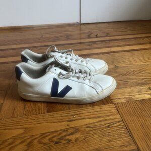 Veja, white/navy, gently worn, good condition, men's 8.5